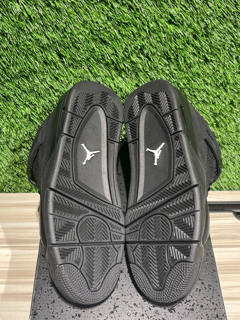 Jordan 4 Retro Black Cat (2025) (GS) Sz 7Y