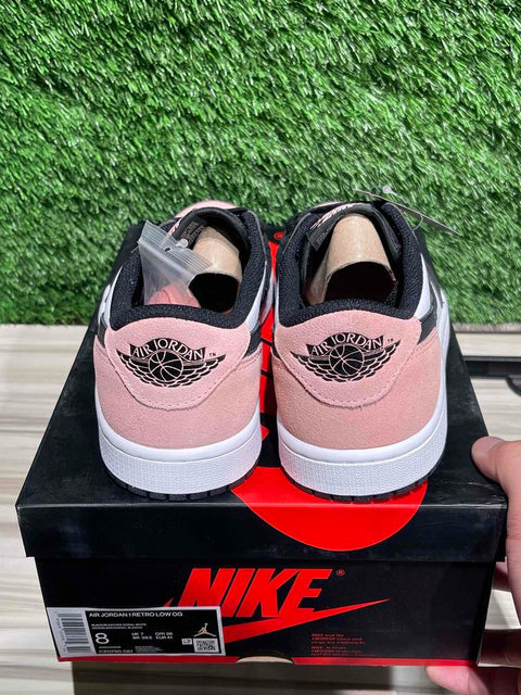 Jordan 1 Low OG Bleached Coral Sz 8M,.