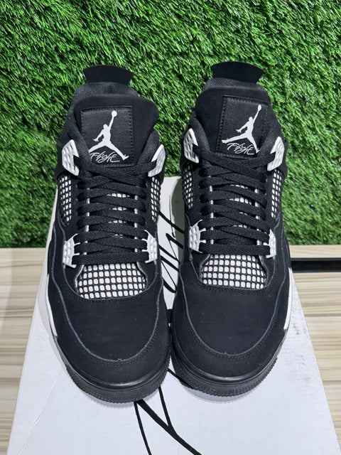Jordan 4 Retro White Thunder Sz 10.5