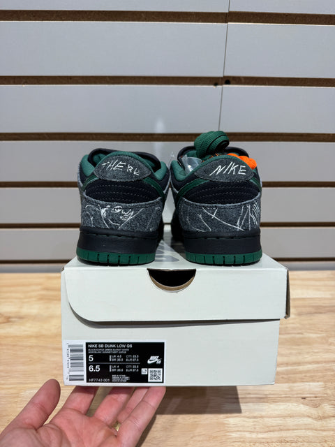 Nike SB Dunk Low There Skateboards Sz 5M