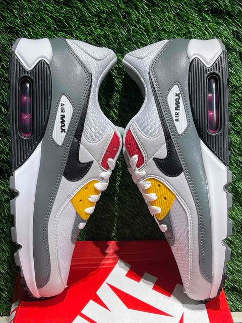 Nike Air Max 90 Essential Peace, Love, Swoosh Sz 10M