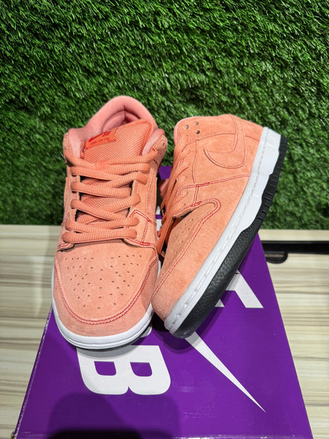 Nike SB Dunk Low Pink Pig Sz 8
