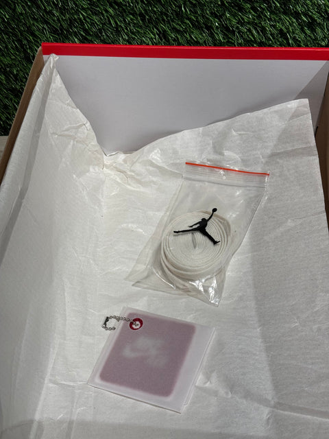 Jordan 1 Retro High OG Varsity Red (Women's) Sz 12M