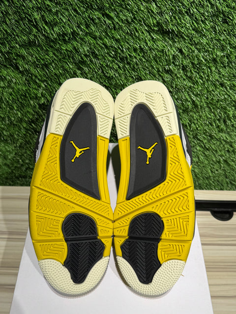 Jordan 4 Retro Vivid Sulfur (Women's) Sz 5.5M/7W