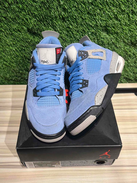 Jordan 4 Retro University Blue (GS) Sz 6Y/7.5W