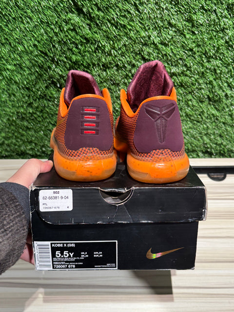 Silk Nike Kobe 10 Sz 5.5Y