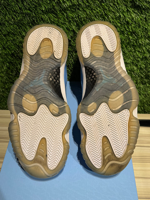 Jordan 11 Retro Pantone Sz 10