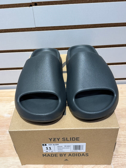 adidas Yeezy Slide Dark Onyx Sz 11