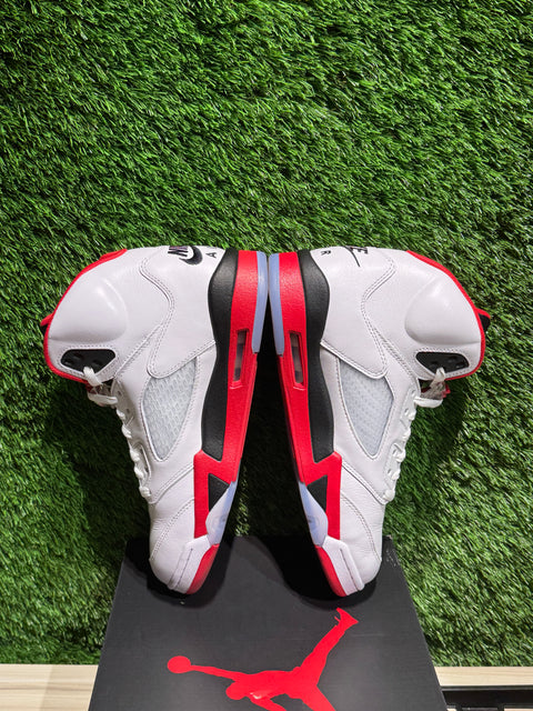 Jordan 5 Retro Fire Red Black Tongue (2025) Sz 8M