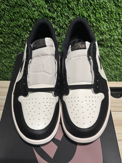 Jordan 1 Retro Low OG Mocha Sz 10.5