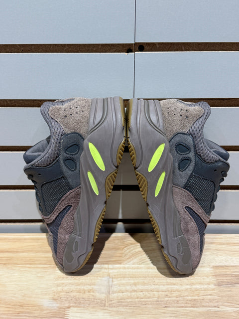 adidas Yeezy Boost 700 Mauve Sz 8