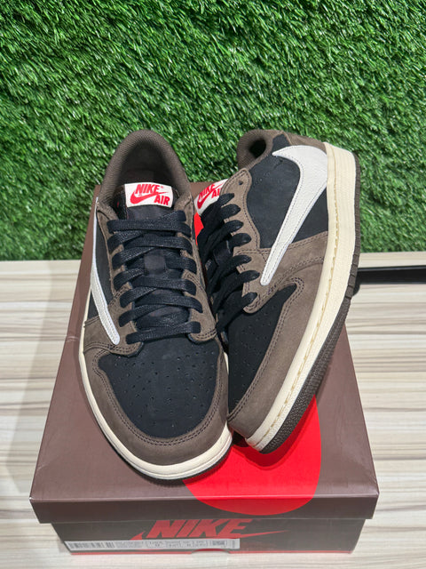 Jordan 1 Retro Low OG SP Travis Scott Mocha Sz 9