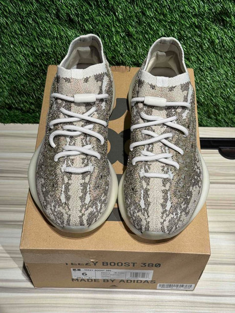 adidas Yeezy Boost 380 Pyrite Sz 6M...