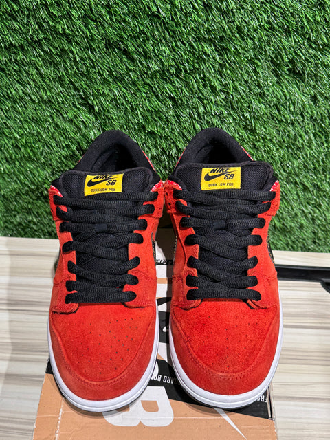 Nike SB Dunk Low Red Firecracker Sz 8