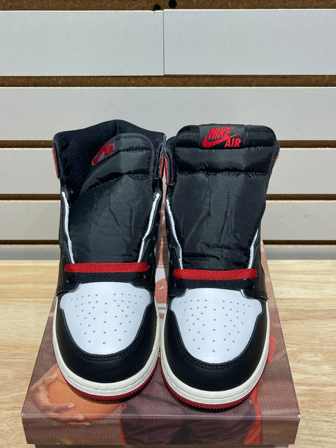 Jordan 1 Retro High OG Black Toe Reimagined (GS) Sz 5.5Y