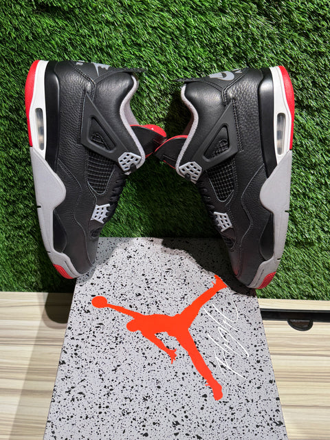 Jordan 4 Retro Bred Reimagined Sz 10M