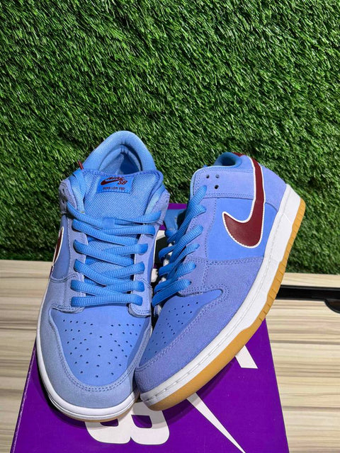 Nike SB Dunk Low Philadelphia Phillies Sz 11.5..