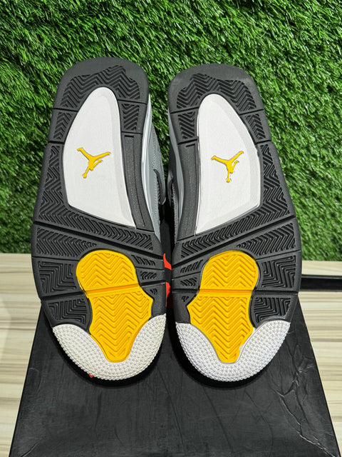 Jordan 4 Retro Cool Grey (2019) (GS)Sz 6.5Y