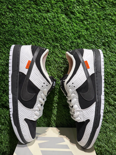 Nike SB Dunk Low TIGHTBOOTH Sz 10