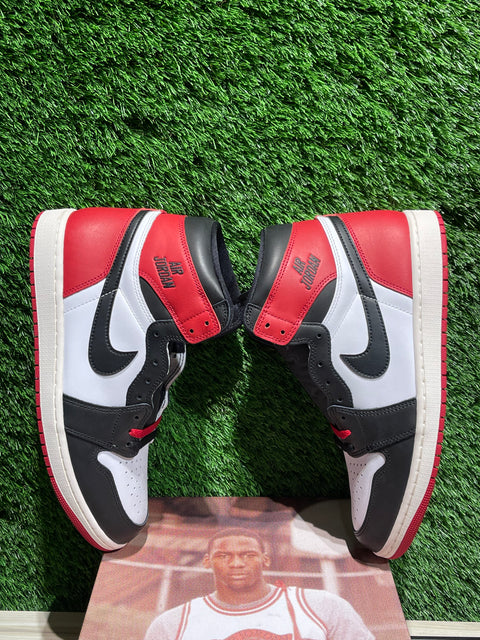 Jordan 1 Retro High OG Black Toe Reimagined Sz 11M