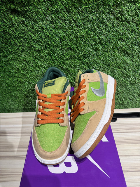 Nike SB Dunk Low Escargot Sz 10