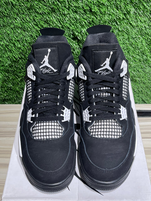 Jordan 4 Retro White Thunder Sz 11M