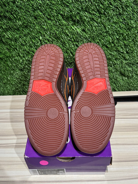 Nike Dunk SB Low Krampus Sz 5M