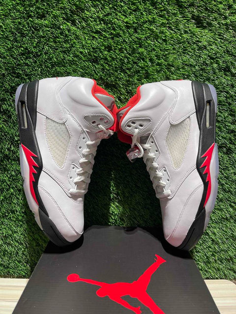 Jordan 5 Retro Fire Red Silver Tongue (2020) Sz 10M