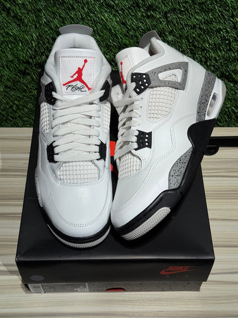 Jordan 4 Retro White Cement (2025) Sz 10M.,.