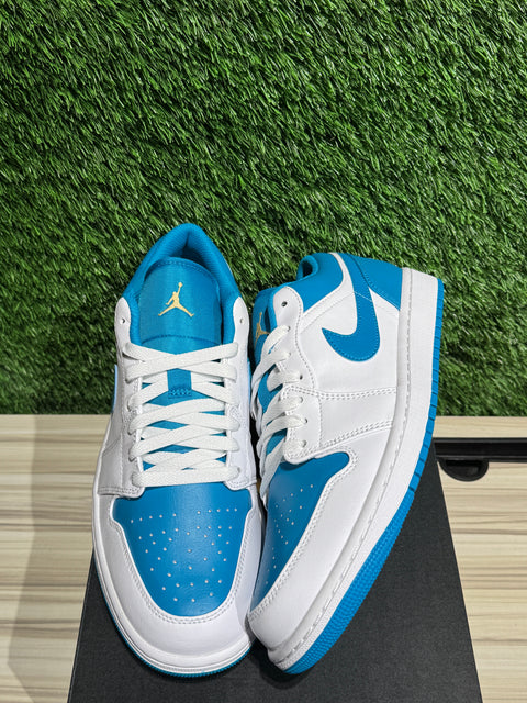 Jordan 1 Low Aquatone Sz 10