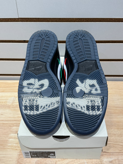 Nike SB Dunk Low Bronx Girls Skate Sz 9