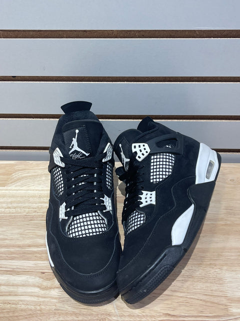 Jordan 4 Retro White Thunder Sz 11