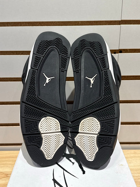 Jordan 4 Retro White Thunder Sz 9