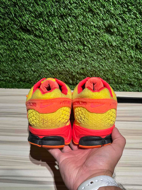 Nike Zoom Vomero 5 Doernbecher Sz 13M,