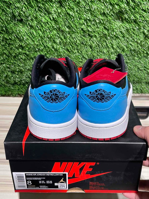 Jordan 1 Retro Low OG NC to Chi (Women's) Sz 6.5M/8W