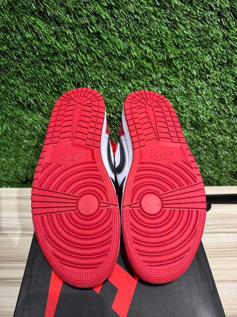 Jordan 1 Retro Low OG Black Toe (2023) Sz 8