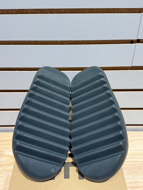 adidas Yeezy Slide Dark Onyx Sz 7