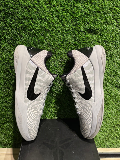Nike Kobe 5 Protro Zebra PE Sz 9.5