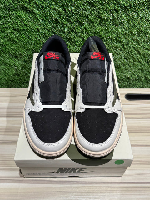 Jordan 1 Retro Low OG SP Travis Scott Olive (Women's) Sz 10W/8.5M