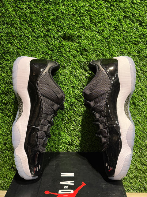 Jordan 11 Retro Low Space Jam Sz 10M
