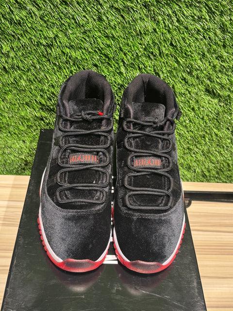 Jordan 11 Retro Bred Velvet (Women's) Sz 7.5M