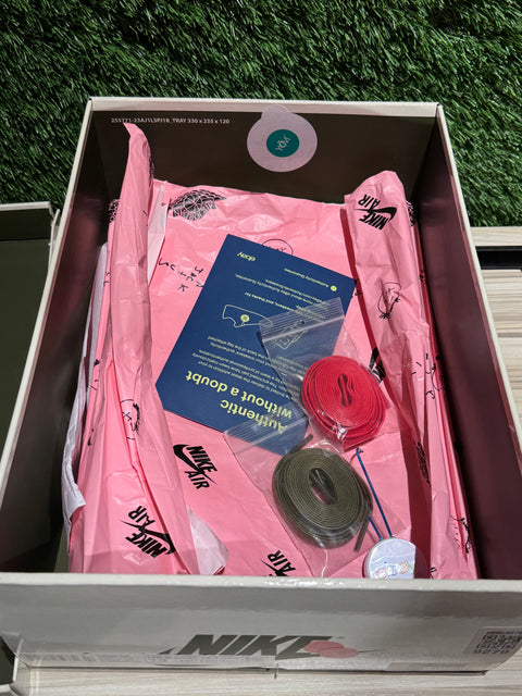 Jordan 1 Retro Low OG SP Travis Scott Olive (Women's) Sz 11.5M/13W