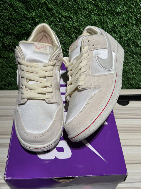 Nike SB Dunk Low City of Love Light Bone Sz 12M