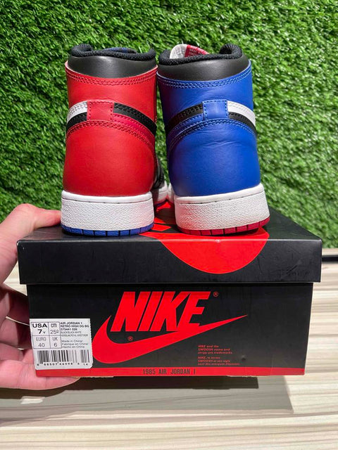 Jordan 1 Retro Top 3 (GS) Sz 7Y