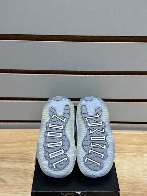 Jordan 11 Retro Low Cement Grey (TD) Sz 5C