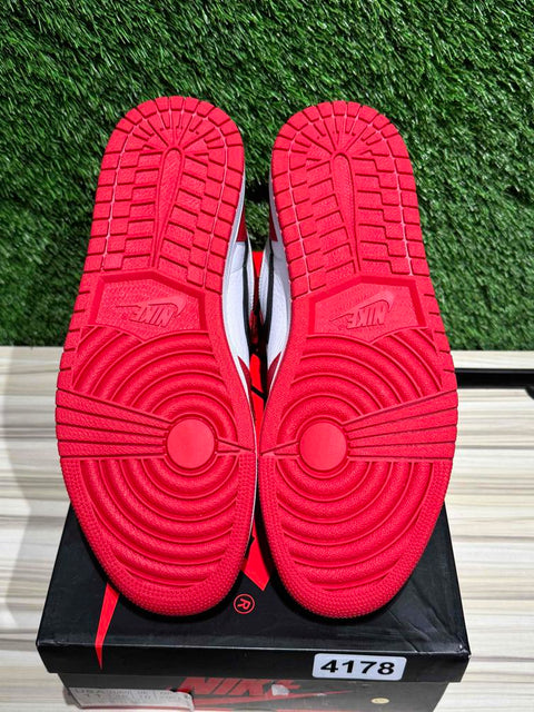 Jordan 1 Retro High Homage To Home (Non-numbered) Sz 11