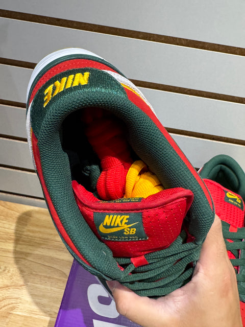 Nike SB Dunk Low Pro PRM Seattle Supersonics Sz 13