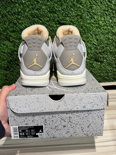 Jordan 4 Retro SE Craft Photon Dust Sz 11M