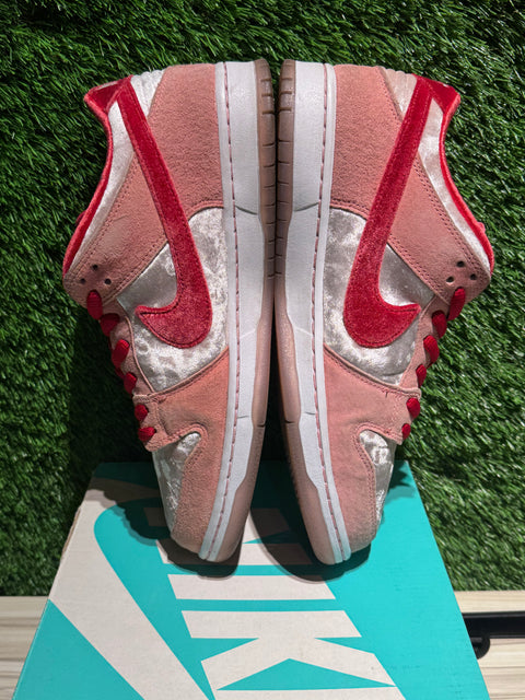 Nike SB Dunk Low StrangeLove Skateboards Sz 9.5M