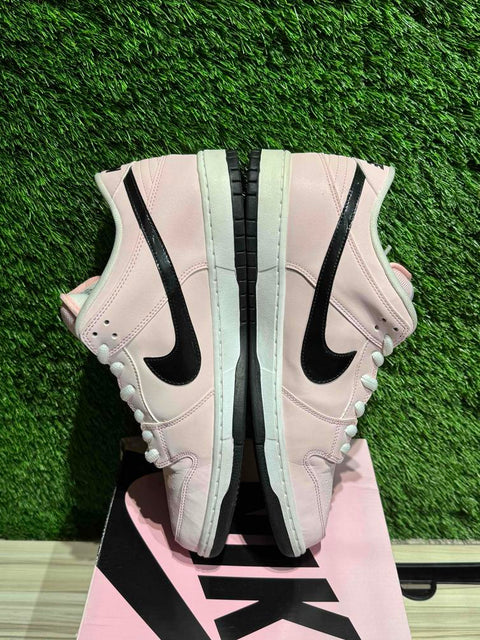 Nike SB Dunk Low Pink Box Sz 13..